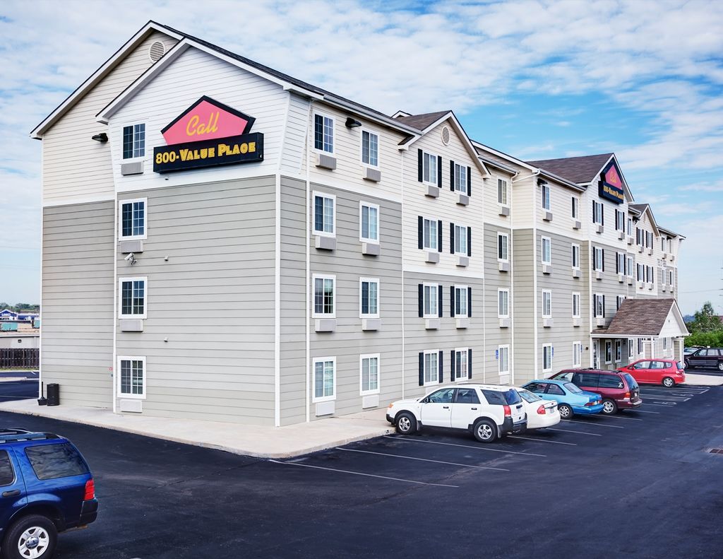 Woodspring Suites Topeka Bagian luar foto