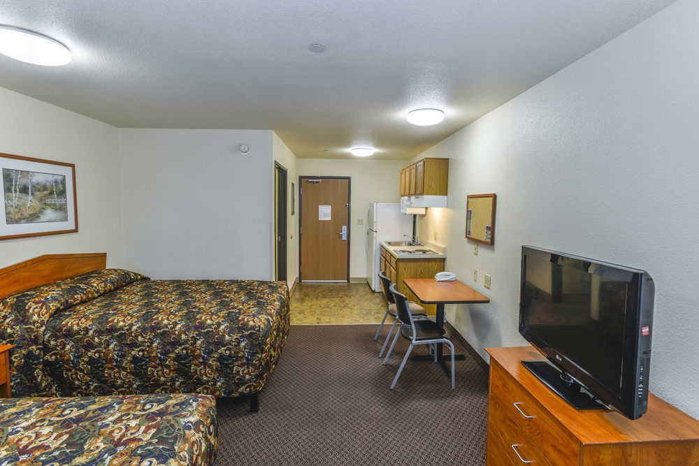 Woodspring Suites Topeka Bagian luar foto